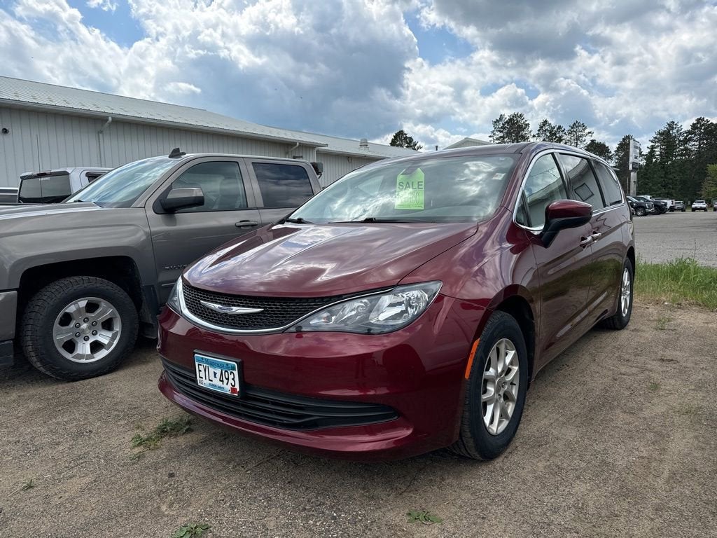 2020 Chrysler Voyager